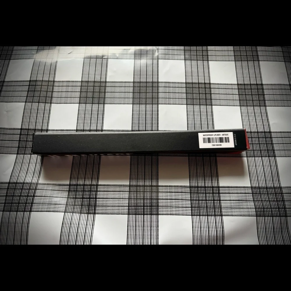 BRAND NEW IL Makiage Waterproof Lip Liner in Antique - Picture 4 of 4